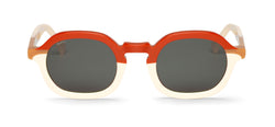 TERRACOTA -  EL PATIO WITH CLASSICAL LENSES