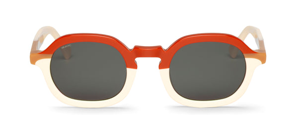 TERRACOTA -  EL PATIO WITH CLASSICAL LENSES