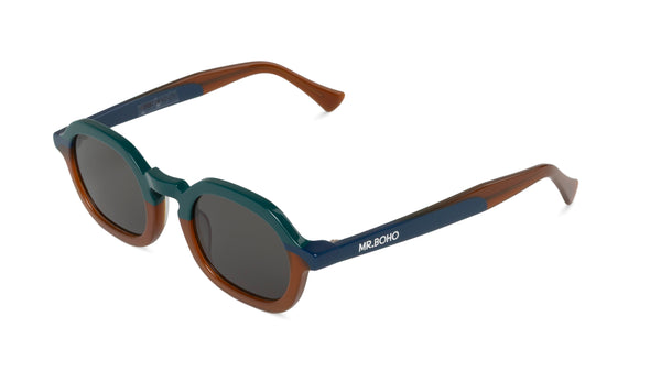 CLUB -  EL PATIO WITH CLASSICAL LENSES
