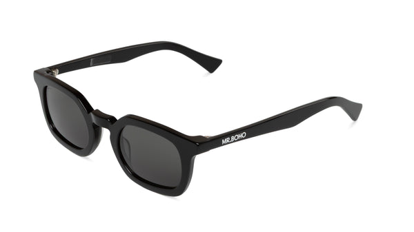 BLACK KERNS - WITH CLASSICAL LENSES