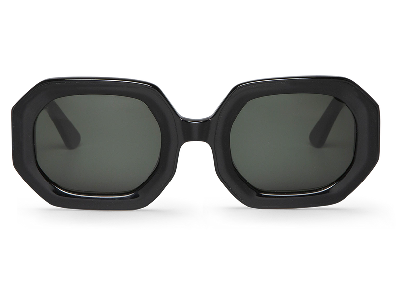 BLACK SAGENE WITH CLASSICAL LENSES